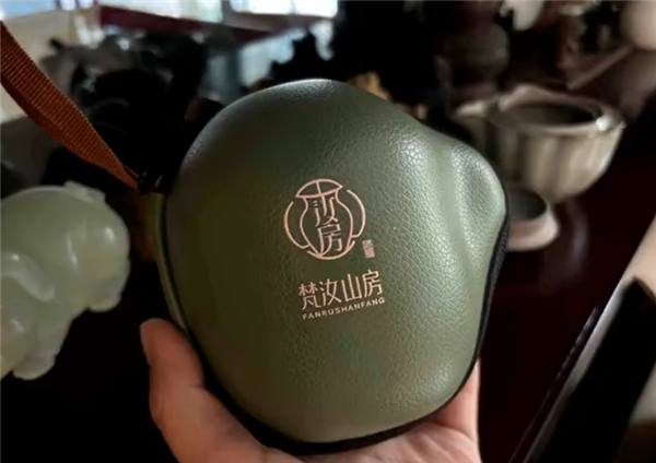 个人闲置茶具销售引发品牌侵权争议，个人财产与品牌权益的探讨