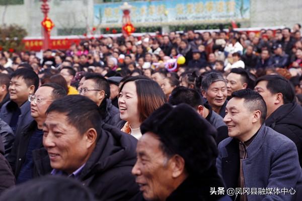 小狮子从路边舞到春晚C位，勇气与梦想的闪耀之旅